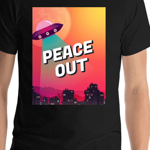 Aliens / UFO T-Shirt - Black - Peace Out - Shirt Close-Up View
