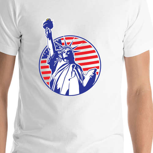 USA T-Shirt - White - Statue of Liberty - Shirt Close-Up View